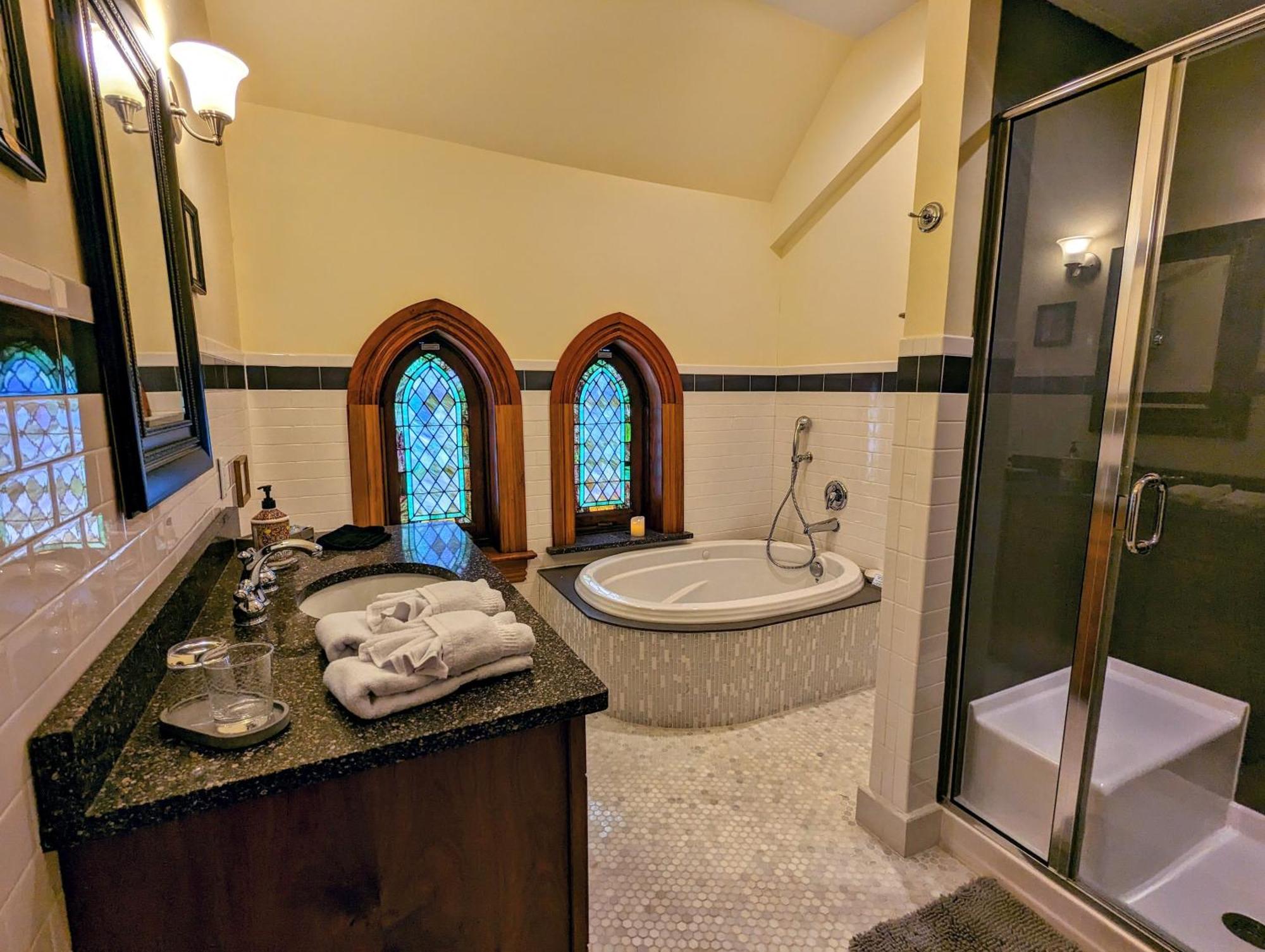 Gothic Heights Inn Clifton Heights Eksteriør bilde